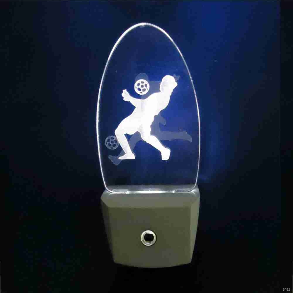 LUZ NOTURNA JOGADOR C/ MOVIMENTO LED BIVOLT
